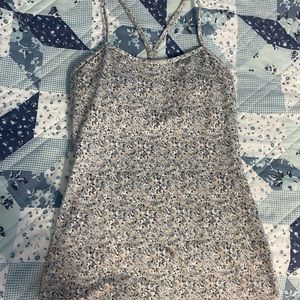 LIKE NEW lululemon power Y Tank multi size 4